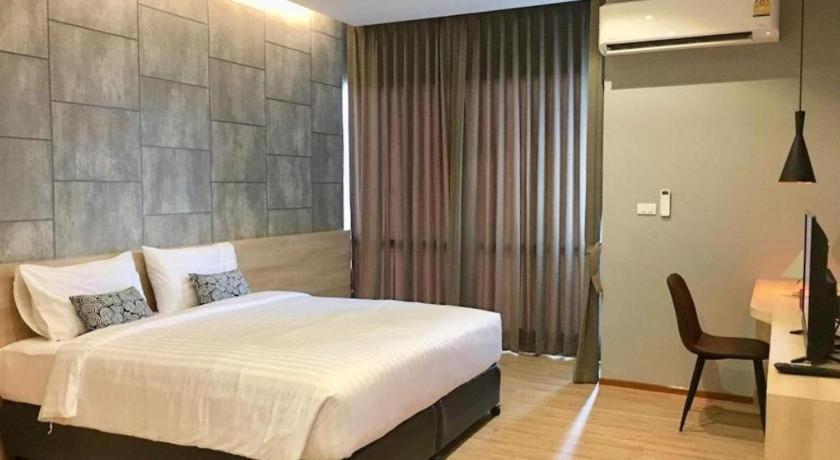 Sans Hotel Ratchaburi Exterior foto